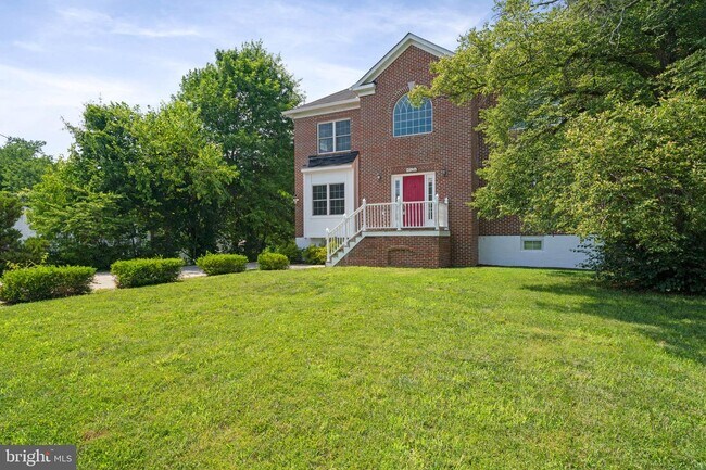 Building Photo - 4512 Gage Rd