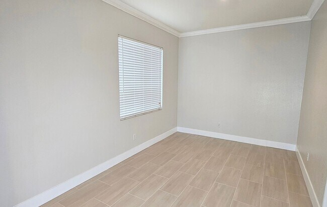 Foto del edificio - BRANDYWIND PL. RANCHO CUCAMONGA 91730 (5 BED / 2.5 BATH)