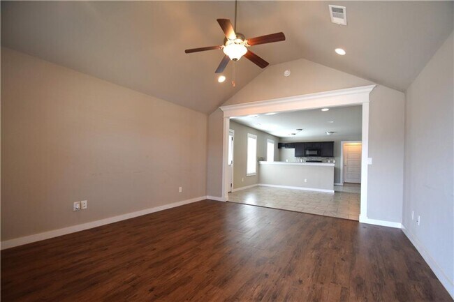 Foto del edificio - 710 SW Willowpoint Rd