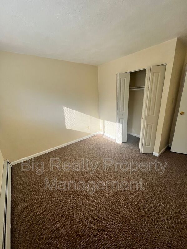 Building Photo - 120 N Penn St