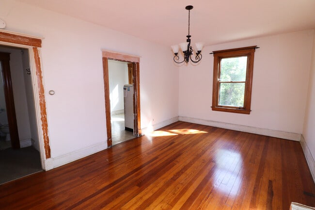 Foto del edificio - 2626 Eden Ave