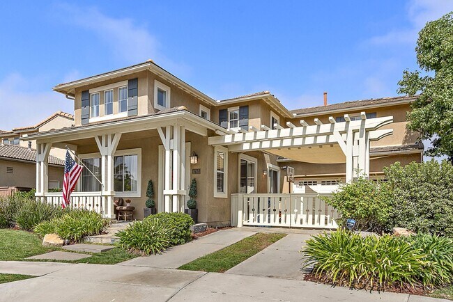 Building Photo - Stunning San Diego Home