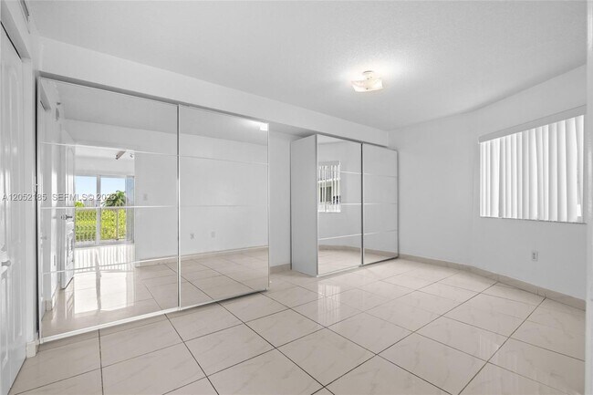 Foto del edificio - 280 SW 20th Rd