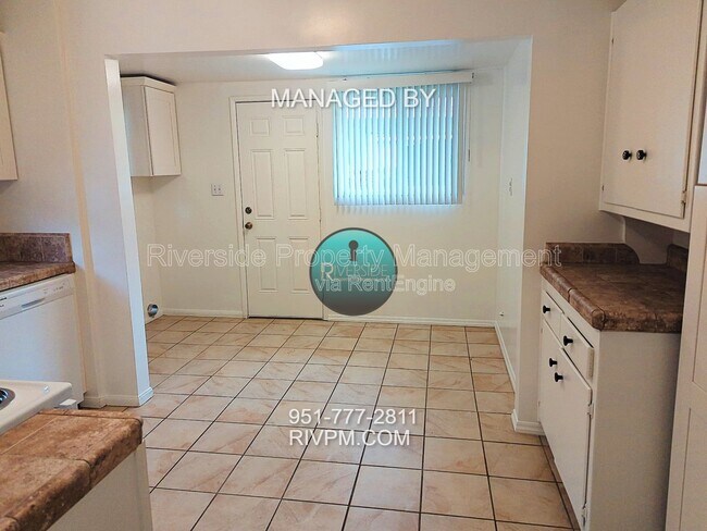 Foto del edificio - 7416 Potomac Street