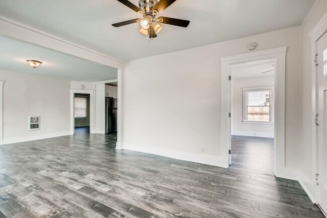 Foto del edificio - Beautifully Renovated 3 Bed / 2 Bath Home in Prime Central San Diego Location – Pet Friendly!