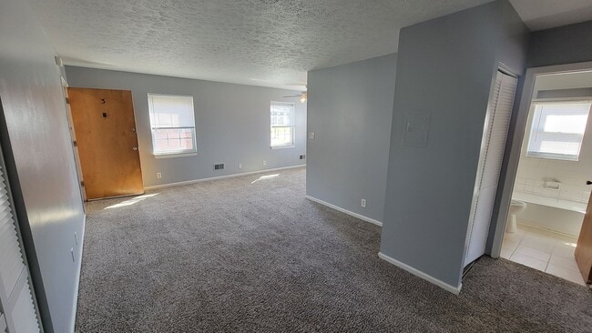 Photo - 4405 Landside Dr Apartment