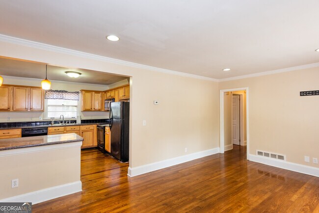 Foto del edificio - 3132 Cloverhurst Dr