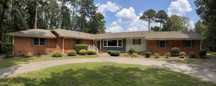 Building Photo - 1360 Sycamore Rd