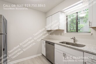 Building Photo - 916 Hearthridge Ct