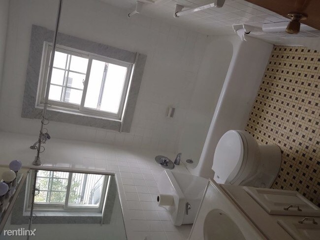 Foto del edificio - 2 br, 1 bath Apartment - 144 Orchard St