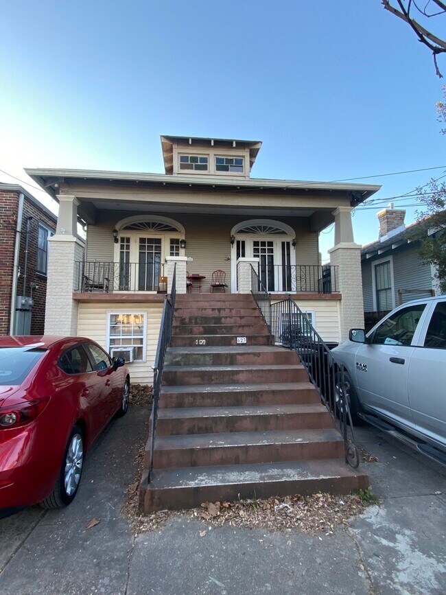 Building Photo - 623 N Alexander St