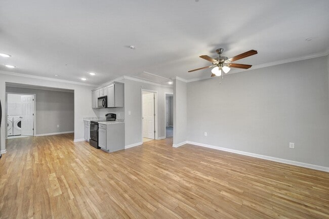 Building Photo - Beautiful Brick Home With Large Driveway