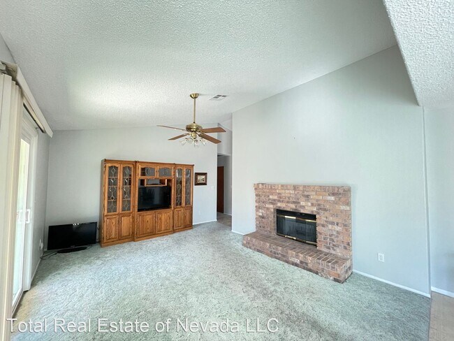 Building Photo - 3 br, 2 bath House - 5145 W Desert Inn Rd