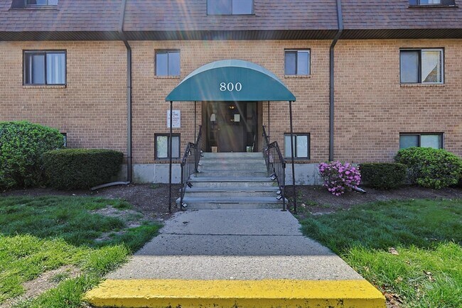 Foto del edificio - 800 County St