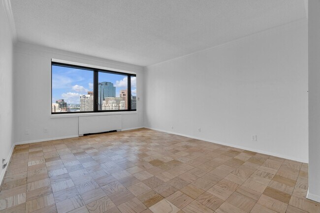 Foto del edificio - 65 E India Row