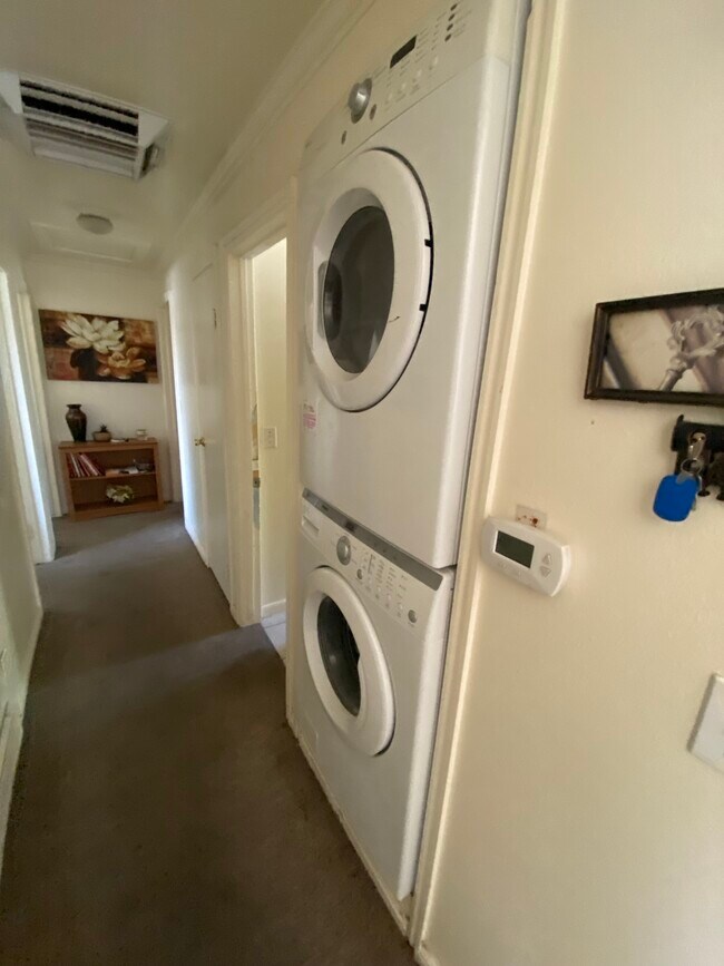 Foto del edificio - 788 N 1250 E