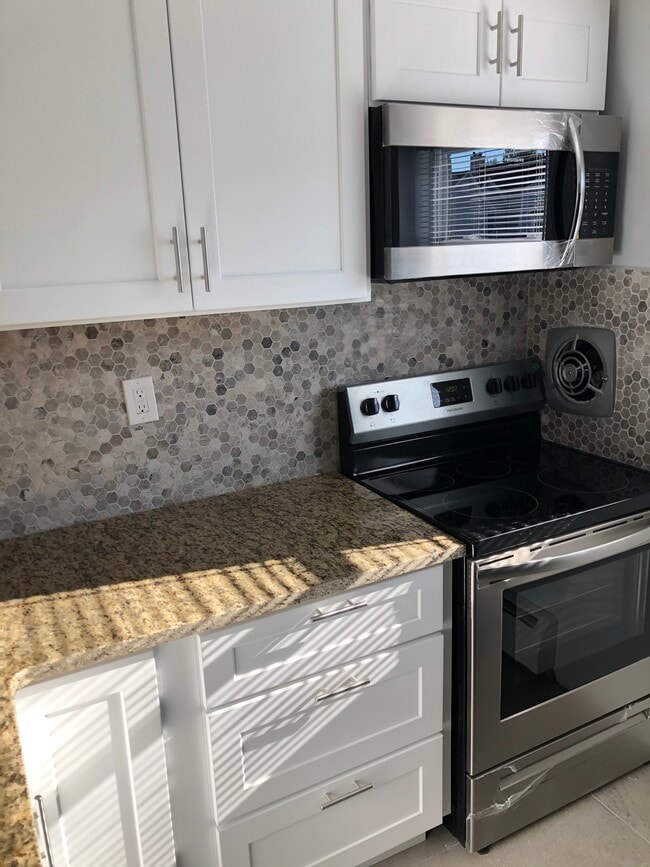 Building Photo - Fairview Street Apartments