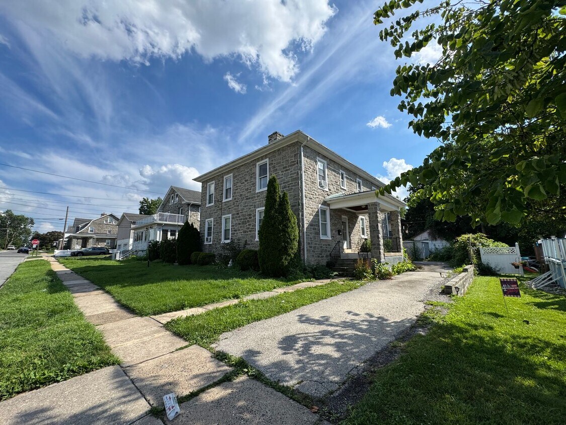 Gorgeous 3-Bedroom Apartment in Drexel Hil... - Gorgeous 3-Bedroom Apartment in Drexel Hil...