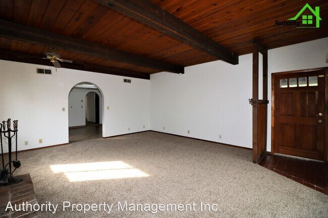 Foto del edificio - 3 br, 2 bath House - 3194 Veda Street