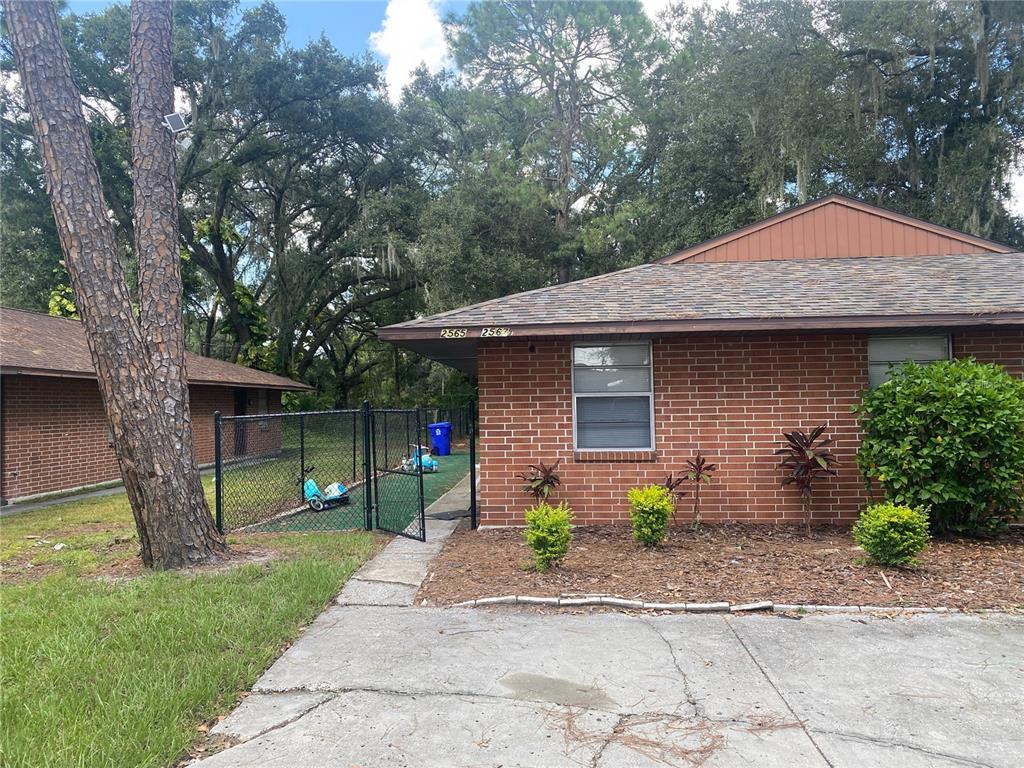 Primary Photo - 2567 Chestnut Woods Dr
