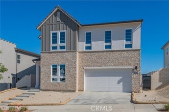 Building Photo - 27562 Juniper Ln