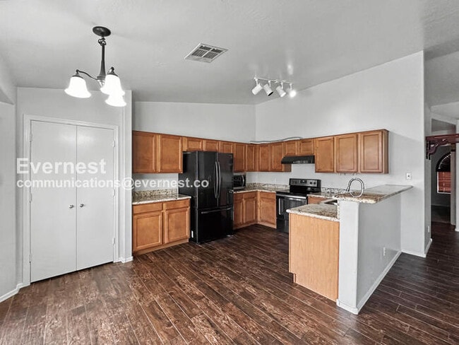 Foto del edificio - 4819 E Shapinsay Dr