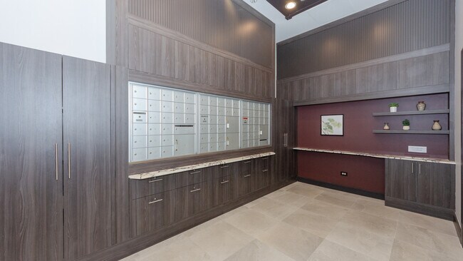 Foto del edificio - 7243 Madison St