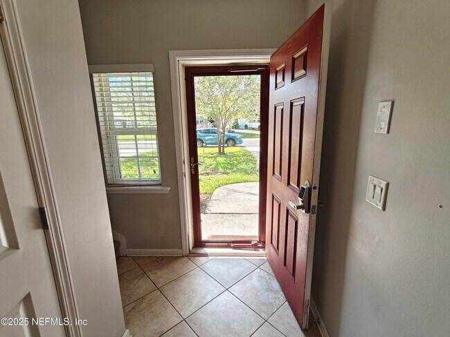 Foto del edificio - 3284 Chestnut Ridge Way