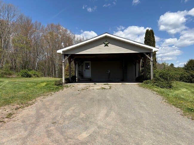 Foto del edificio - 138 Kerr Rd