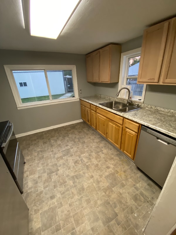 Building Photo - 4127 Baldwin Ave