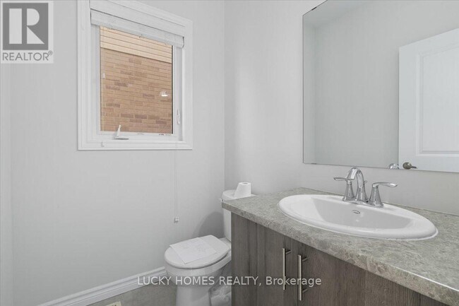 Photo du bâtiment - 643 Lemay Grv