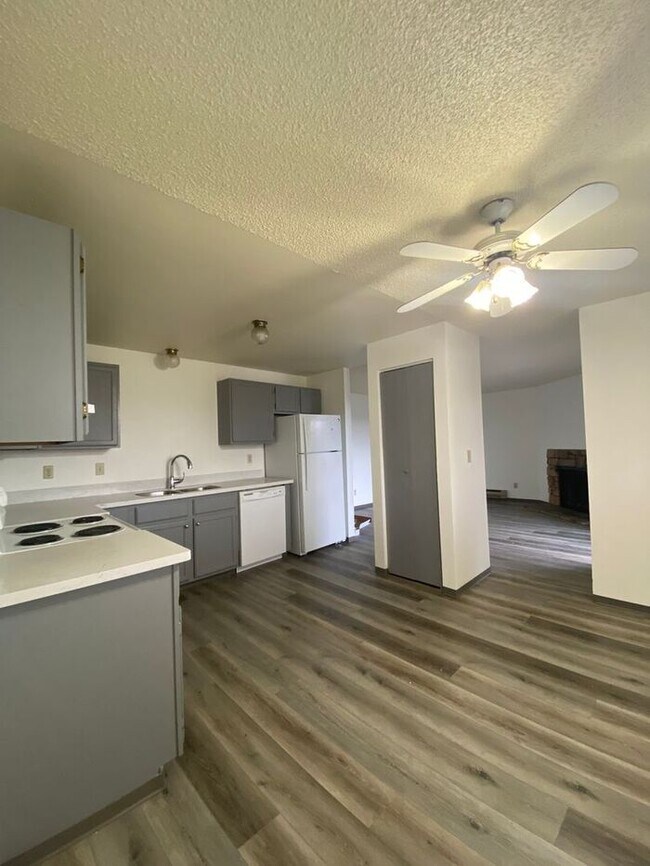 Foto del edificio - Updated Two Bedroom unit off Orchard Street, In Tacoma!