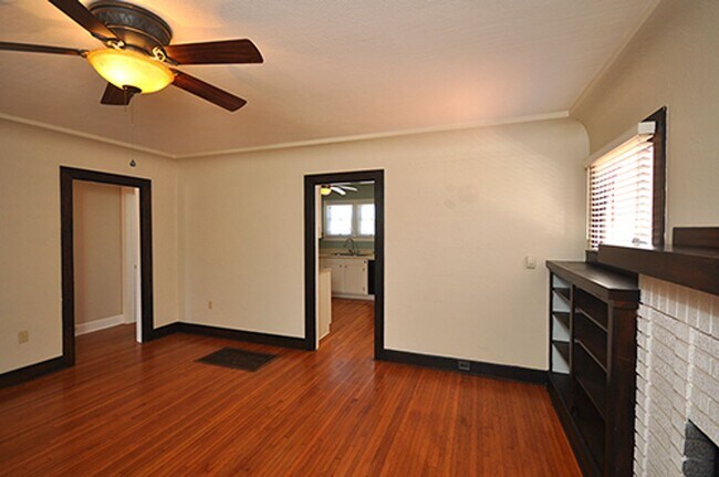 Foto del edificio - South Oceanside 2 Bedroom Home!!!