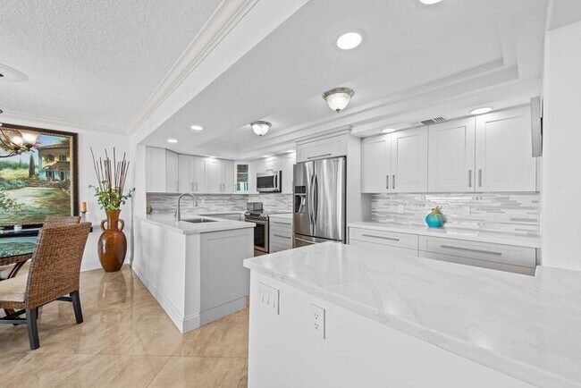 Foto del edificio - 3009 S Ocean Blvd