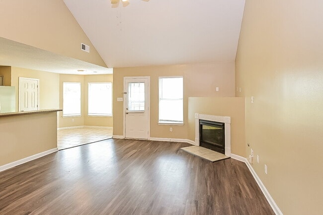Building Photo - 6093 Wills Way Cir S