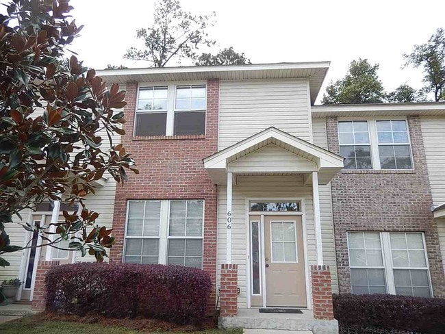 Building Photo - 2014 Midyette Rd