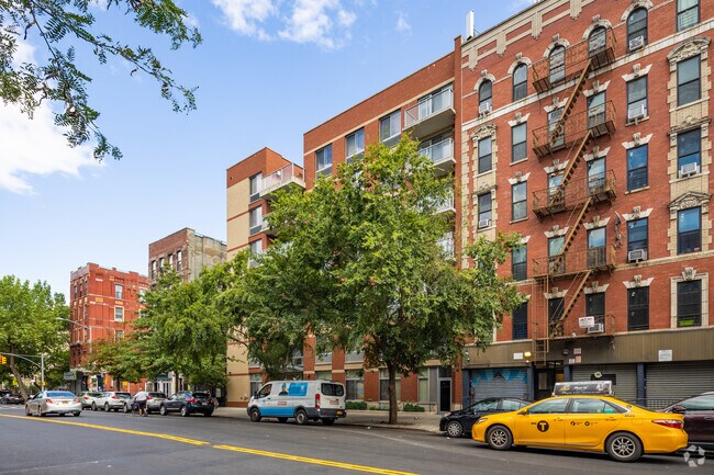 Building Photo - Pleasant Garden Apartments