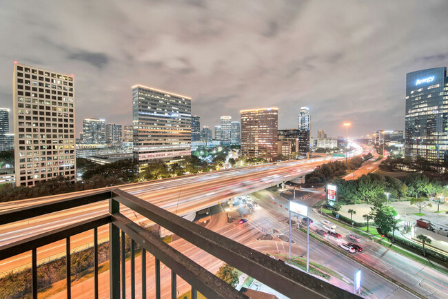 Foto del edificio - Bowen River Oaks