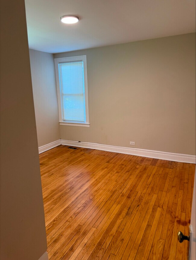 Foto del edificio - 2159 S Millard Ave