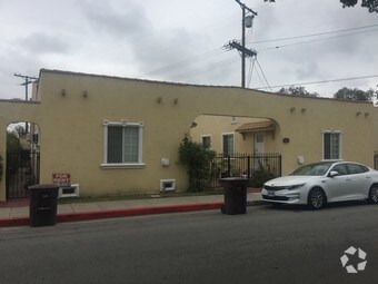Foto del edificio - 358 Magnolia Ave