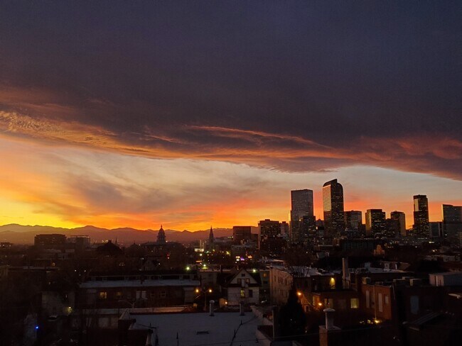Sunset views from your home. - 1441 N Humboldt St