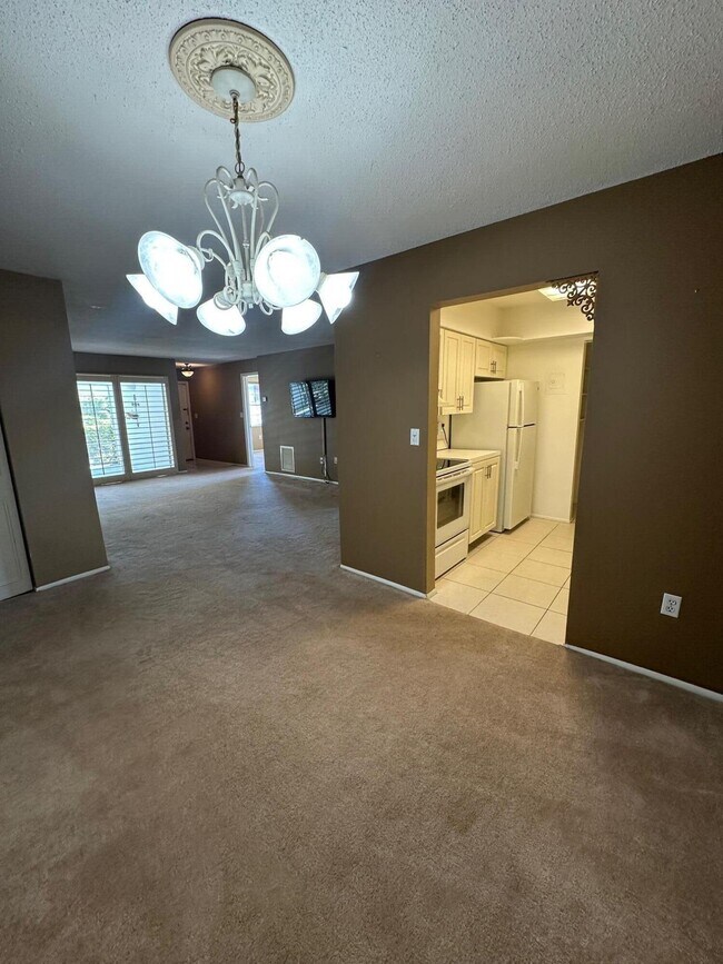 Foto del edificio - 12104 FL A1AAlt