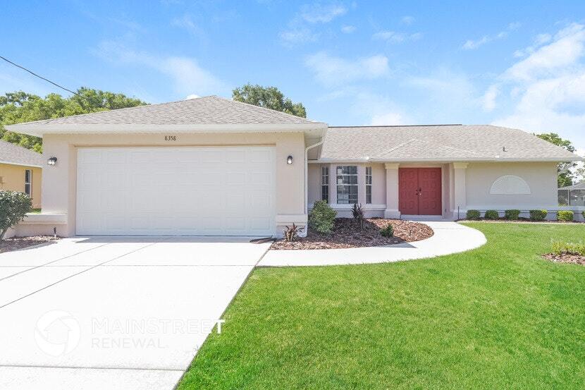 Foto principal - 8358 Natoma St