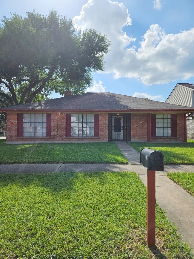 Building Photo - 7206 Navidad Rd