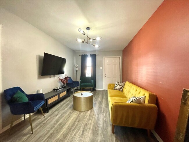 Foto del edificio - 2411 Bastrop St