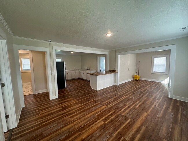 Foto del edificio - FULLY RENOVATED! 3 Bed/2 Bath in Wanchese