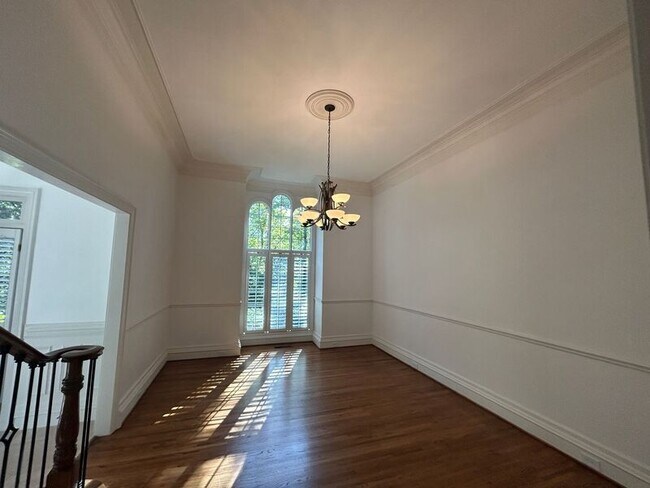 Foto del edificio - 2752 Berkeley Dr