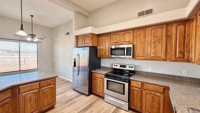 Foto del edificio - 29106 N 223rd Dr