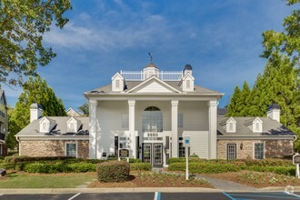 Building Photo - Crowne at Grandview