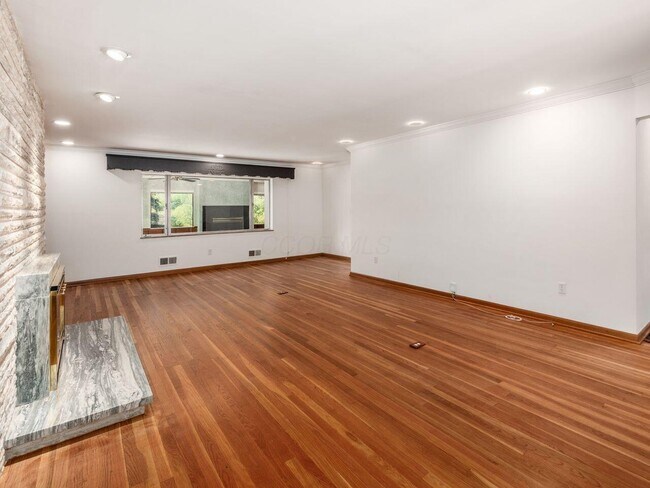 Foto del edificio - 2663 Charing Rd